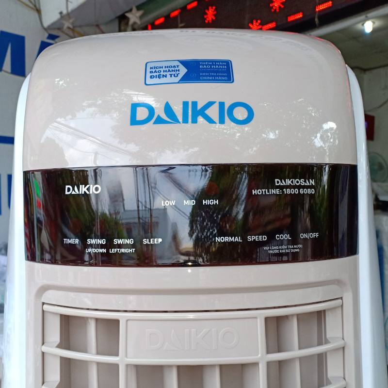 Quạt điều hòa Daikio dK-3500B bảng điều khiển