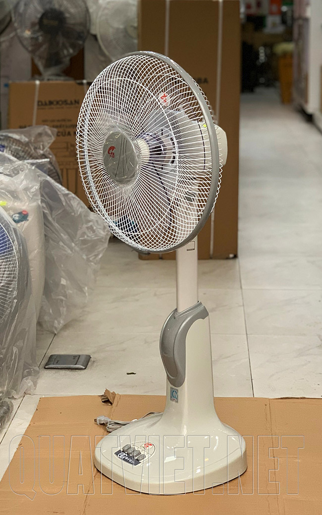 Ảnh thực tế Quạt lửng Thái Lan Jiplai JL-2012 tại cửa hàng Vietmart