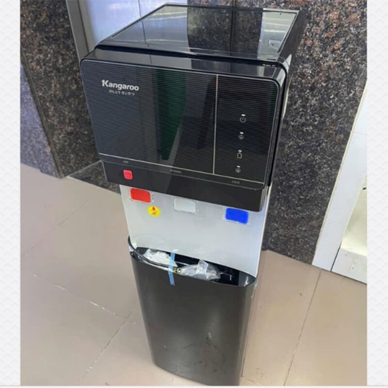 Dung tích bình nóng 1.1 lít và bình lạnh 3.2 lít