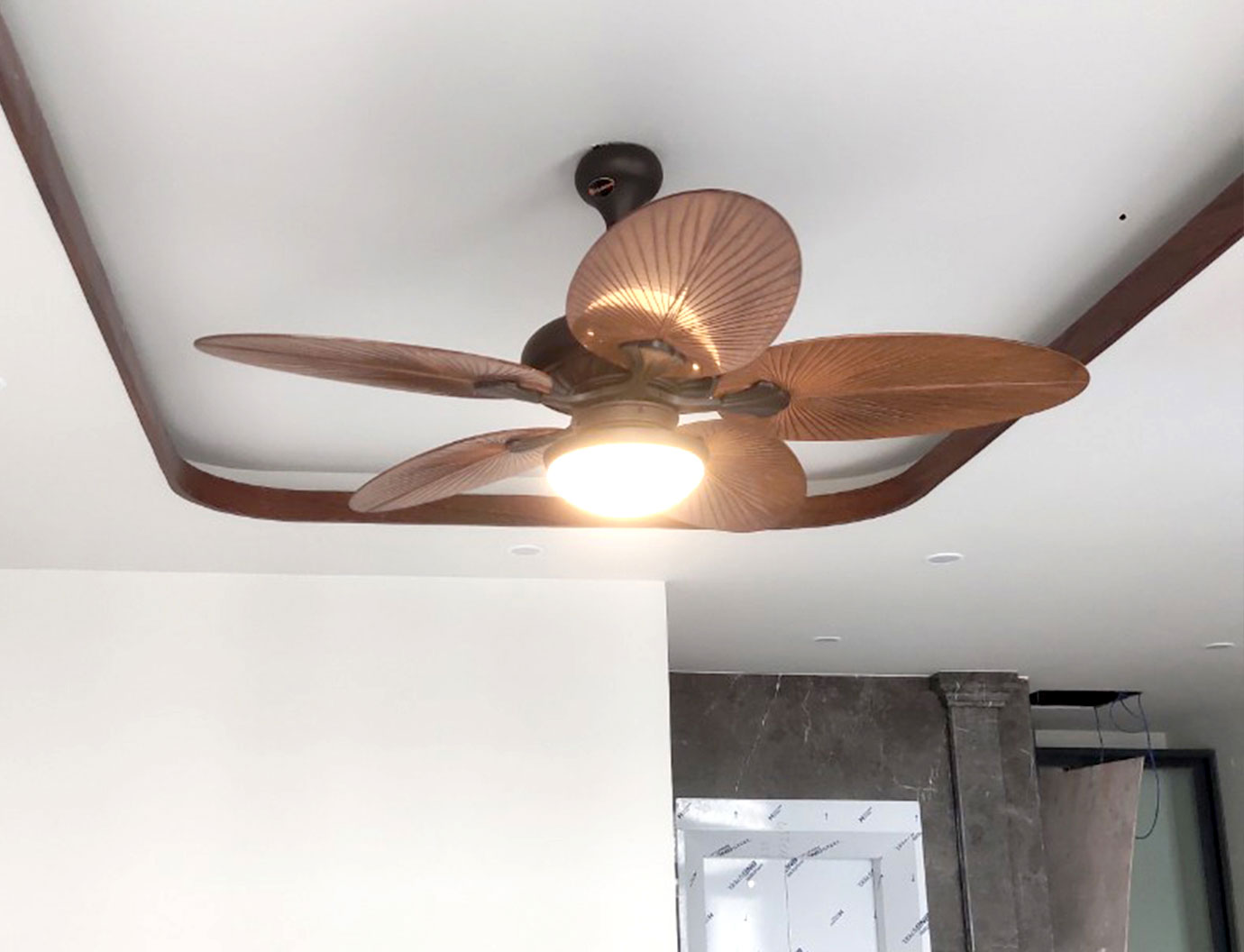 Quạt trần kaiyokukan nhật bản kochi-168 cánh lá 132cm 11 Quạt trần Kaiyokukan Nhật Bản KOCHI-168 cánh lá 132cm - ảnh thực tế