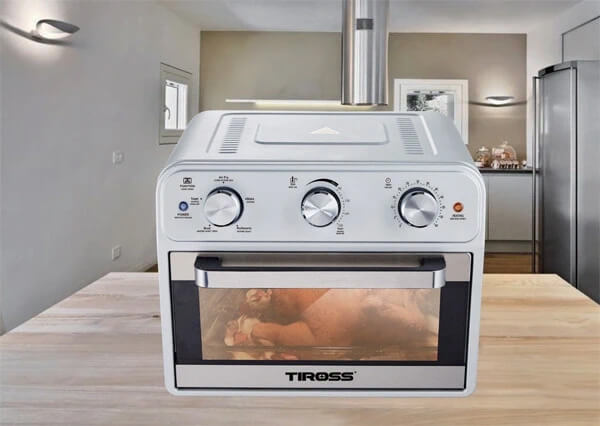 Lò chiên nướng không dầu Tiross TS9605 21L sở hữu dung tích lớn 21 lít cho gia đình