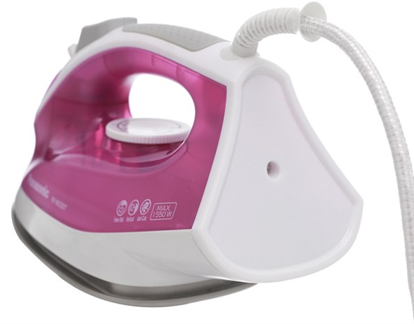 Bàn là hơi nước panasonic ni-m250tpra 12 Dây điện xoay 360° mang lại thao tác linh hoạt hơn
